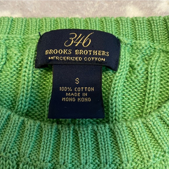 Women’s Brooks Brothers cable-knit sweater size small minor stain - Picture 5 of 5